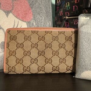 Gucci Wallet